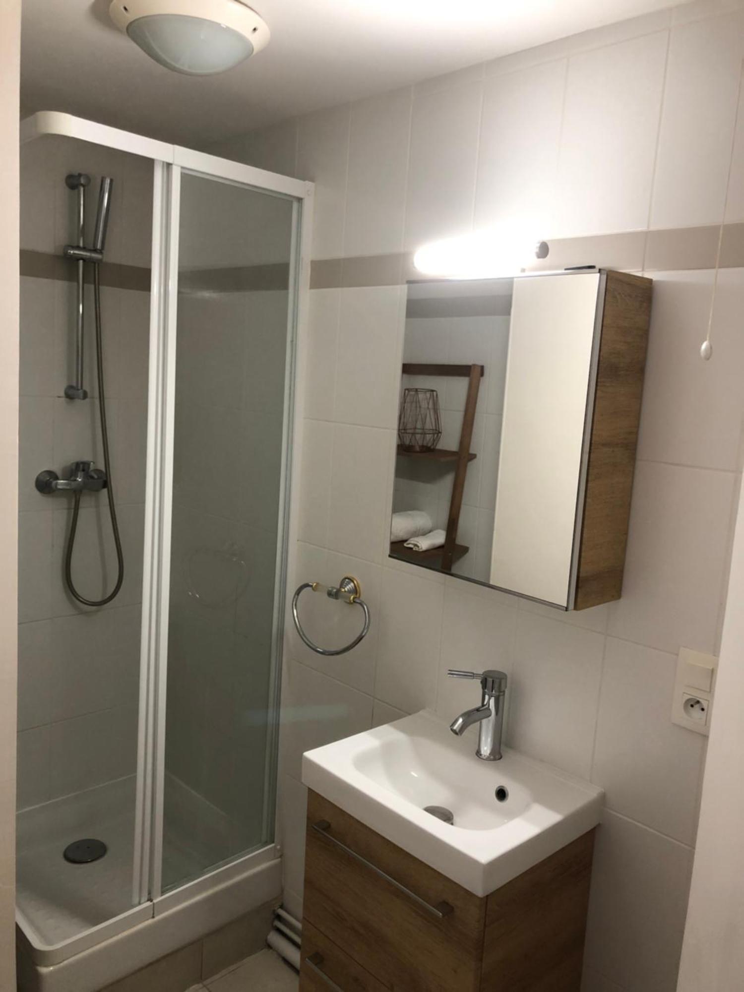 Logement Centre Ville D'Epernay Avec Parking Prive Екстер'єр фото